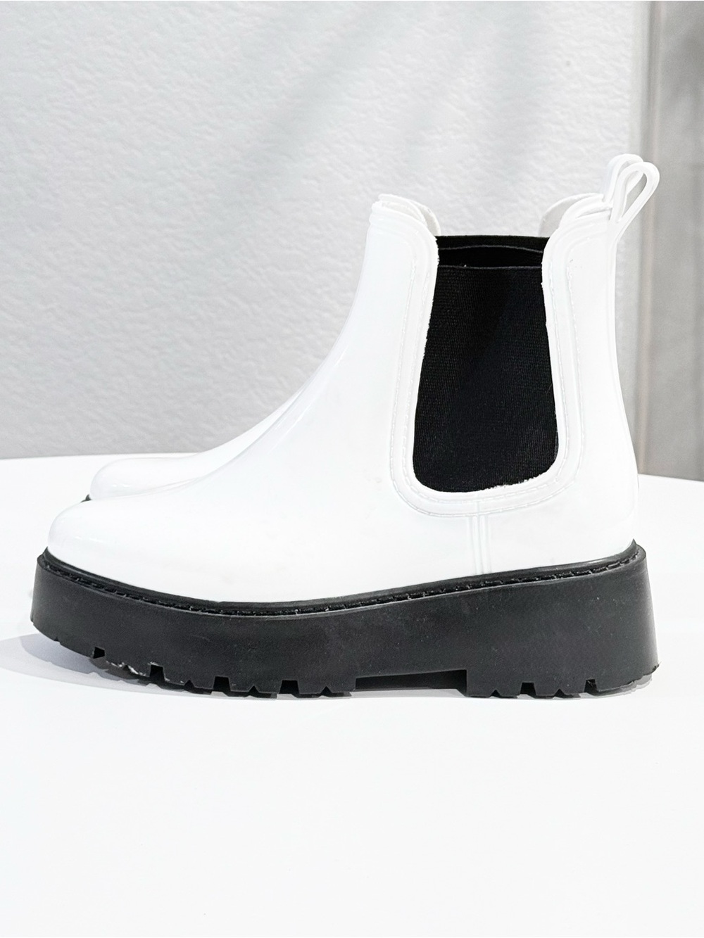 ASOS White Platform Plastic Chelsea Boots Size 8 - Picture 2 of 7